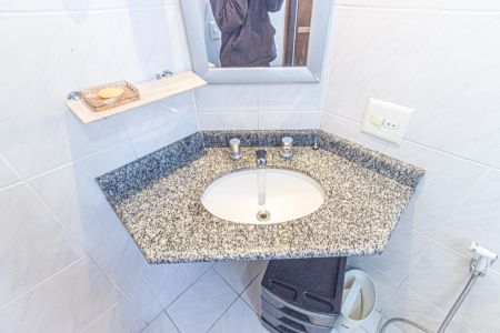 Apartamento para alugar com 60m², 2 quartos e 1 vaga Apartamento para alugar com 60m², 2 quartos e 1 vagaBanheiro