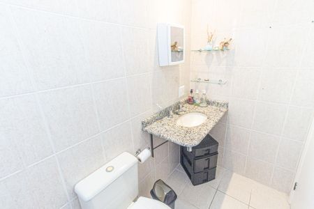 Apartamento para alugar com 60m², 2 quartos e 1 vaga Apartamento para alugar com 60m², 2 quartos e 1 vagaBanheiro da Suíte