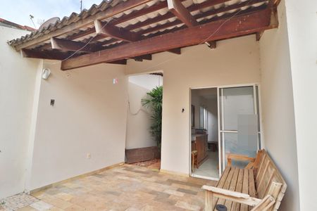 Casa para alugar com 196m², 3 quartos e 2 vagasVaranda