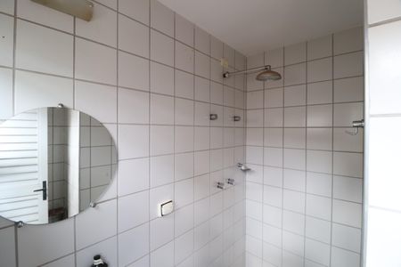 Casa para alugar com 196m², 3 quartos e 2 vagasBanheiro da Piscina