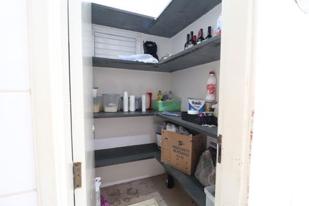 Casa para alugar com 196m², 3 quartos e 2 vagasDispensa