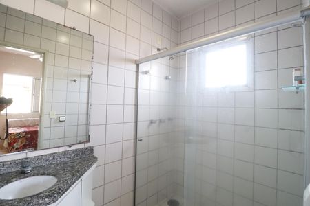 Casa para alugar com 196m², 3 quartos e 2 vagasBanheiro do Quarto 1
