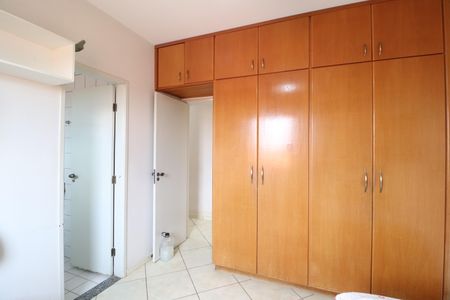 Casa para alugar com 196m², 3 quartos e 2 vagasQuarto 2 - Suíte