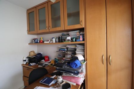 Casa para alugar com 196m², 3 quartos e 2 vagasEscritório