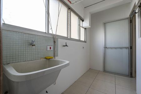 Apartamento para alugar com 119m², 3 quartos e 1 vagaÁrea de Serviço