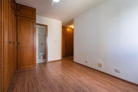 Apartamento para alugar com 119m², 3 quartos e 1 vagaSuíte