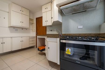 Apartamento para alugar com 119m², 3 quartos e 1 vagaCozinha