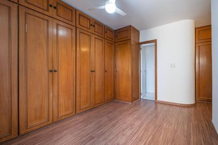 Apartamento para alugar com 119m², 3 quartos e 1 vagaSuíte