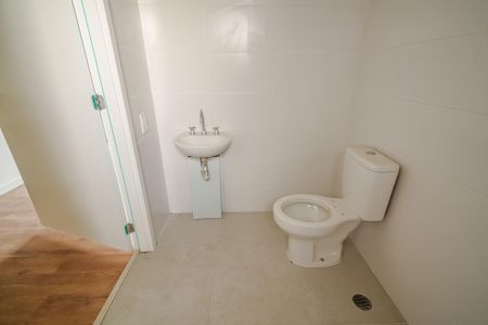 Banheiro de apartamento à venda com 1 quarto, 28m² em Butantã, São Paulo