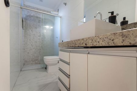 Apartamento para alugar com 110m², 3 quartos e 2 vagas Apartamento para alugar com 110m², 3 quartos e 2 vagasBanheiro social