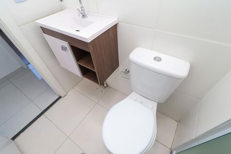 Apartamento para alugar com 42m², 2 quartos e sem vaga Apartamento para alugar com 42m², 2 quartos e sem vagaBanheiro