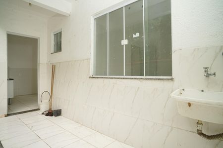 Casa de condomínio para alugar com 58m², 2 quartos e 1 vagaÁrea de Serviço