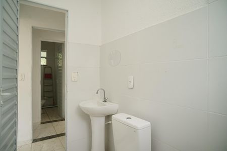 Casa de condomínio para alugar com 58m², 2 quartos e 1 vagaBanheiro do Quarto 1