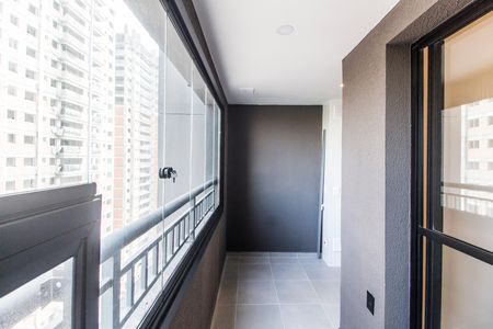 Apartamento para alugar com 59m², 2 quartos e 1 vaga Apartamento para alugar com 59m², 2 quartos e 1 vagaVaranda