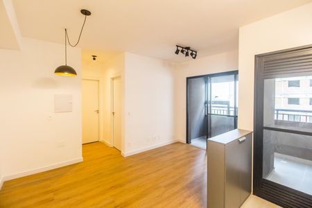 Sala  de apartamento para alugar com 2 quartos, 59m² em Vila Militar, Barueri