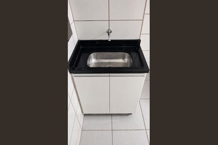 Cozinha de apartamento para alugar com 2 quartos, 55m² em Vila Rosa, Goiânia