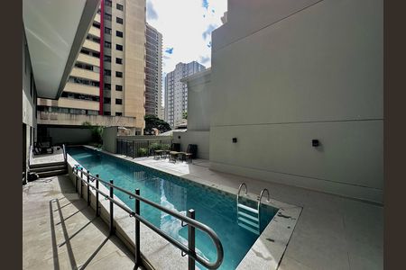 Studio à venda com 26m², 1 quarto e sem vaga Studio à venda com 26m², 1 quarto e sem vagaPiscina