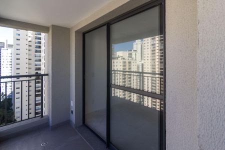 Studio à venda com 26m², 1 quarto e sem vaga Studio à venda com 26m², 1 quarto e sem vagaVaranda