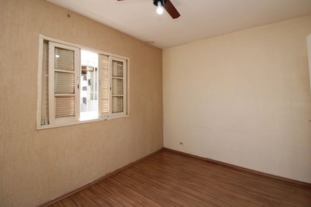 Quarto  de casa para alugar com 3 quartos, 80m² em Jardim Sao Salvador, Taboão da Serra