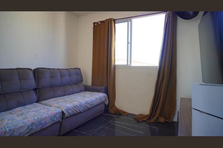 Sala  de apartamento para alugar com 2 quartos, 40m² em Jardim Dona Leopoldina, Porto Alegre