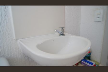 Apartamento para alugar com 40m², 2 quartos e sem vaga Apartamento para alugar com 40m², 2 quartos e sem vagaBanheiro