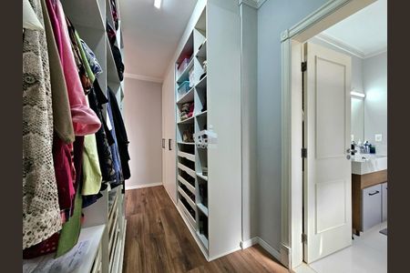 Casa de condomínio à venda com 315m², 4 quartos e 4 vagas