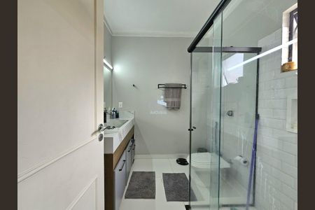 Casa de condomínio à venda com 315m², 4 quartos e 4 vagas