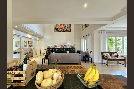 Casa de condomínio à venda com 315m², 4 quartos e 4 vagas