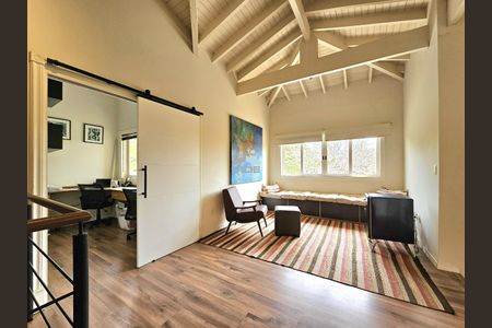 Casa de condomínio à venda com 315m², 4 quartos e 4 vagas