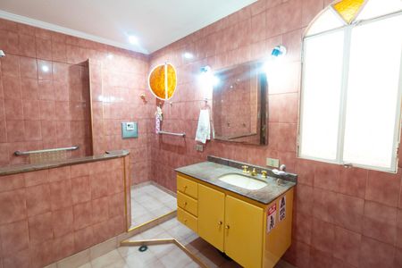 Casa para alugar com 126m², 3 quartos e 2 vagas Casa para alugar com 126m², 3 quartos e 2 vagasBanheiro
