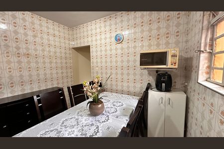 Casa à venda com 200m², 3 quartos e 2 vagas