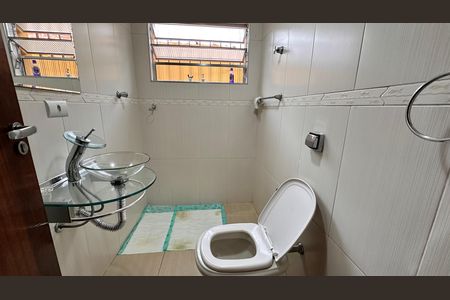 Casa à venda com 200m², 3 quartos e 2 vagas