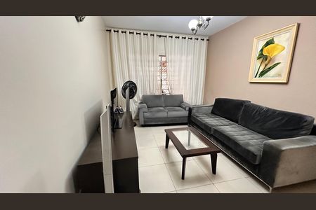 Casa à venda com 3 quartos, 200m² em Jardim São Luís, São Paulo