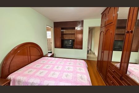 Casa à venda com 200m², 3 quartos e 2 vagas