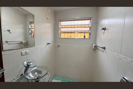 Casa à venda com 200m², 3 quartos e 2 vagas