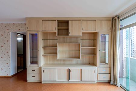 Apartamento à venda com 95m², 3 quartos e 1 vaga Apartamento à venda com 95m², 3 quartos e 1 vagaSala
