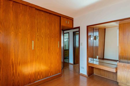 Apartamento à venda com 95m², 3 quartos e 1 vaga Apartamento à venda com 95m², 3 quartos e 1 vagaQuarto 02