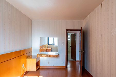 Apartamento à venda com 95m², 3 quartos e 1 vaga Apartamento à venda com 95m², 3 quartos e 1 vagaQuarto 01