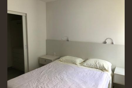 Apartamento à venda com 72m², 1 quarto e 1 vaga