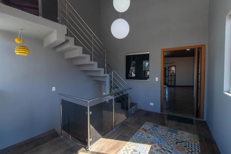Casa à venda com 800m², 10 quartos e 11 vagas Casa à venda com 800m², 10 quartos e 11 vagasEntrada Casa 1