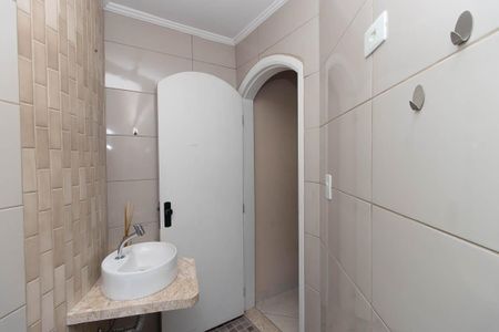 Casa à venda com 800m², 10 quartos e 11 vagas Casa à venda com 800m², 10 quartos e 11 vagasCasa 3 - Banheiro social
