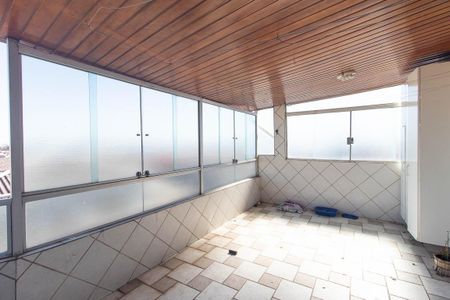Casa à venda com 800m², 10 quartos e 11 vagas Casa à venda com 800m², 10 quartos e 11 vagasÁrea de Serviço
