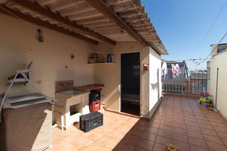 Casa à venda com 800m², 10 quartos e 11 vagas Casa à venda com 800m², 10 quartos e 11 vagasCasa 4 - Quintal e Área de Serviço