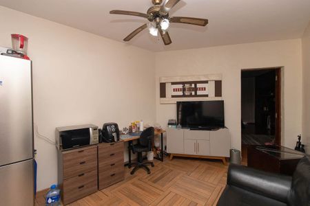 Casa à venda com 800m², 10 quartos e 11 vagas Casa à venda com 800m², 10 quartos e 11 vagasCasa 2 - Studio
