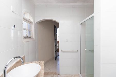 Casa à venda com 800m², 10 quartos e 11 vagas Casa à venda com 800m², 10 quartos e 11 vagasCasa 3 - Banheiro da suíte