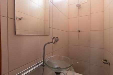 Casa à venda com 800m², 10 quartos e 11 vagas Casa à venda com 800m², 10 quartos e 11 vagasLavabo