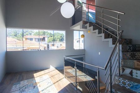 Casa à venda com 800m², 10 quartos e 11 vagas Casa à venda com 800m², 10 quartos e 11 vagasEntrada Casa 1