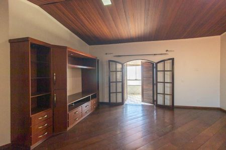 Casa à venda com 800m², 10 quartos e 11 vagas Casa à venda com 800m², 10 quartos e 11 vagasSala