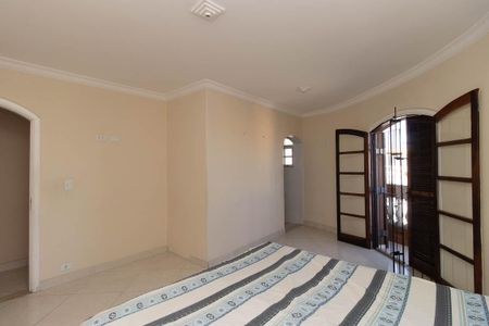 Casa à venda com 800m², 10 quartos e 11 vagas Casa à venda com 800m², 10 quartos e 11 vagasCasa 3 - Suíte