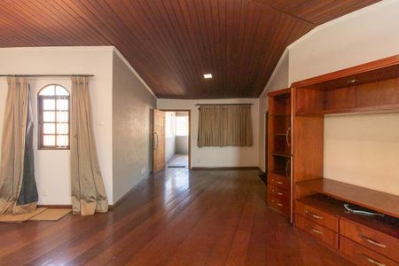 Casa à venda com 800m², 10 quartos e 11 vagas Casa à venda com 800m², 10 quartos e 11 vagasSala